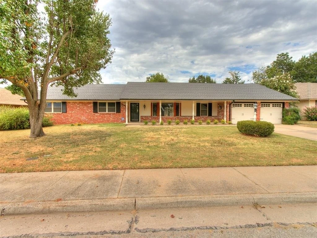 Warr Acres commercial roof planning